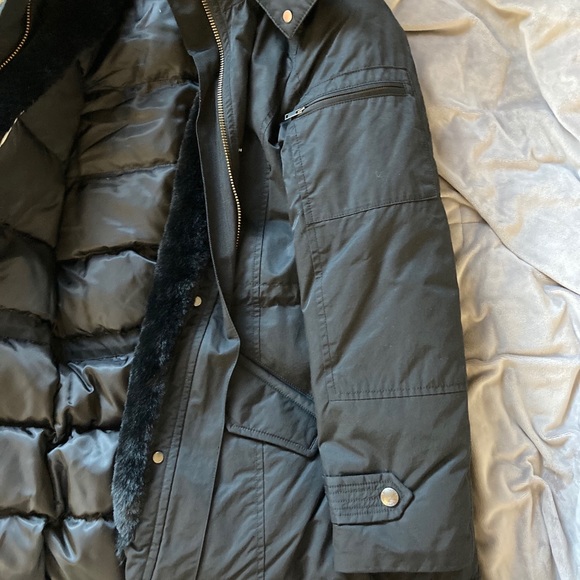 Banana Republic women’s small winter jacket - Picture 6 of 9
